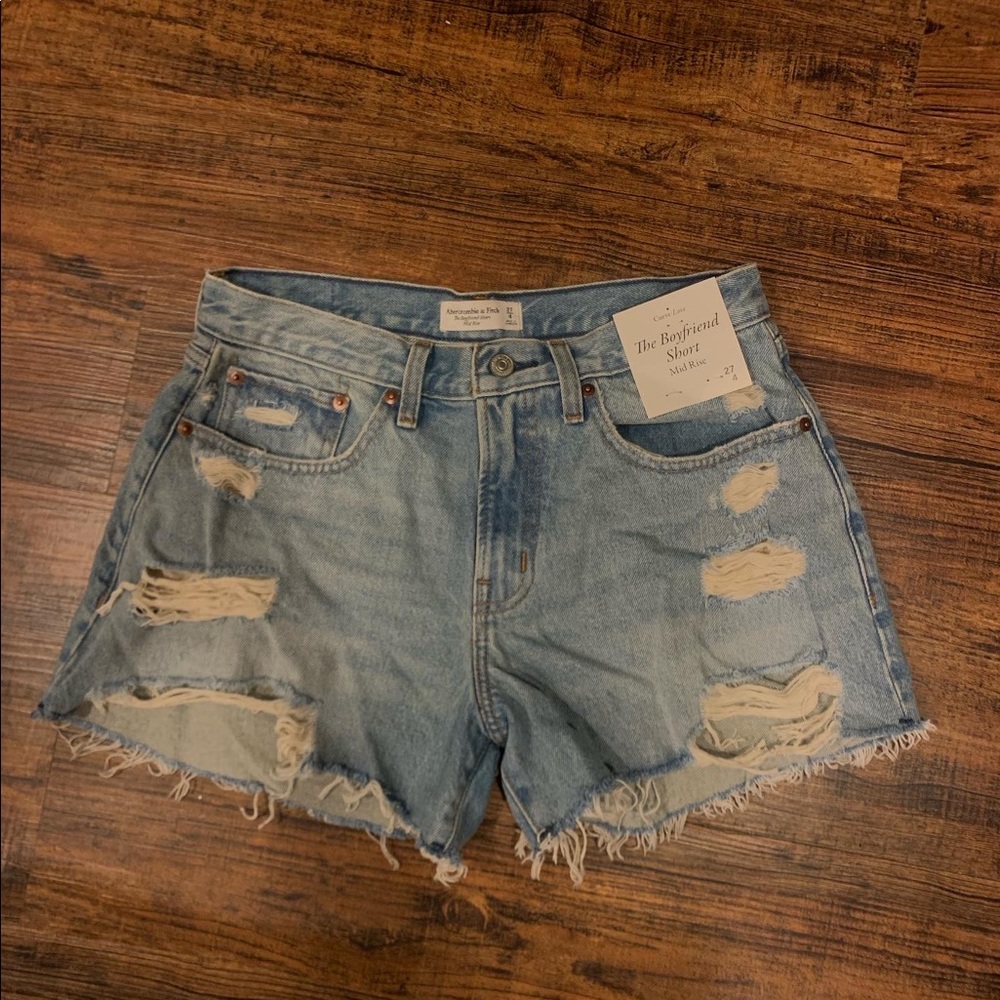 Abercrombie Boyfriend Jean Short